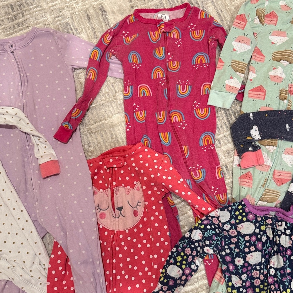 Bundle Lot of Footed Pajamas - Picture 4 of 5